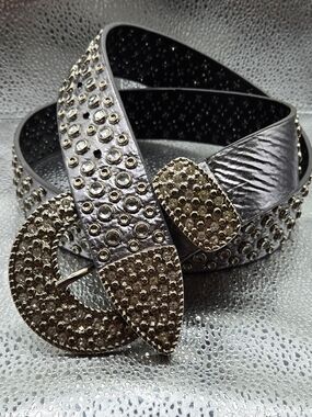 Studded Metallic Silver Women’s Leather Belt